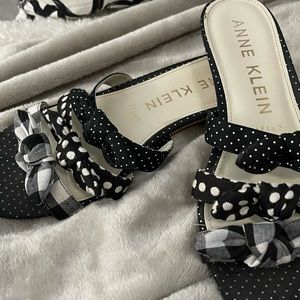 ANNE KLEIN--- Summer Sandals!!!